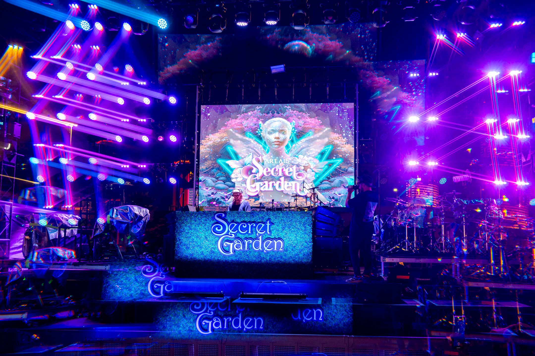 AREA15-SecretGarden-BrightLightDA-269